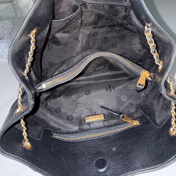 Tory Burch Britten Handbag + Britten Wallet SET in Black/gold - Picture 10 of 16